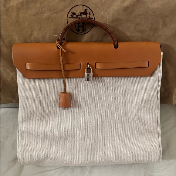 Hermes Herbag 39 Tan and Cream Canvas Bag - Picture 6 of 16